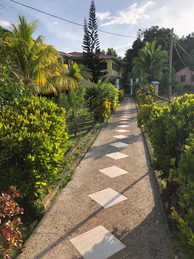Sunshine Hotel Little Corn Island Eksteriør bilde