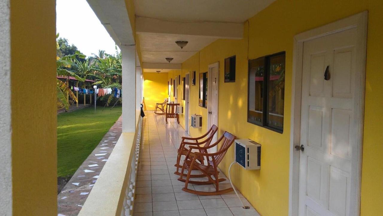 Sunshine Hotel Little Corn Island Eksteriør bilde
